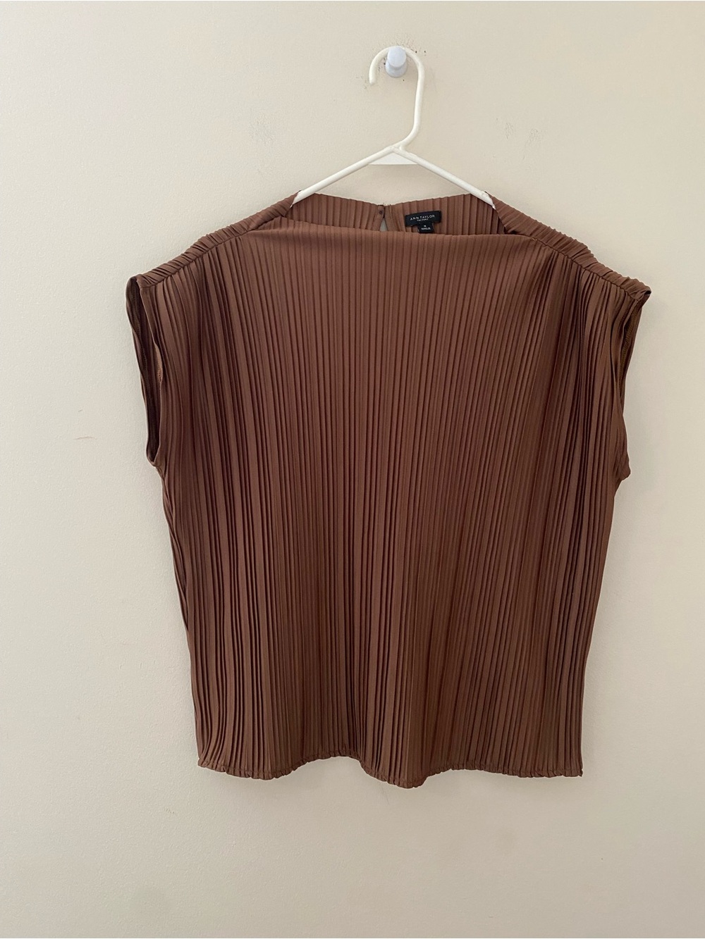 Ann Taylor Brown Pleated Cap Sleeves Formal Professional Blouse size medium